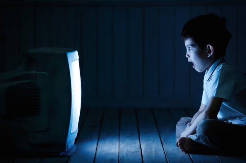 Cómo crear buenos hábitos televisivos en los hijos