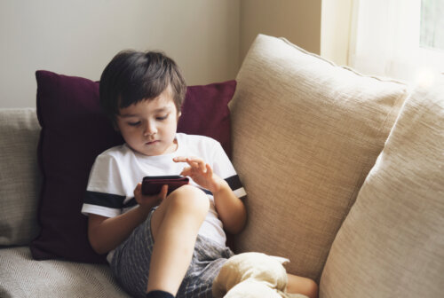 Cómo tener tu teléfono a prueba de niños