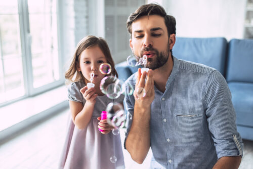 4 actividades con agua para realizar dentro de casa