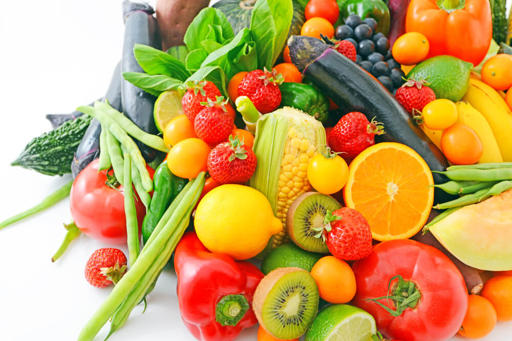 Assortiment de fruits et légumes. 