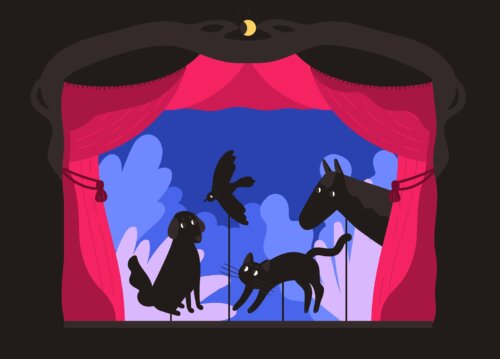 Animales en el teatro de sombras hecho en casa.