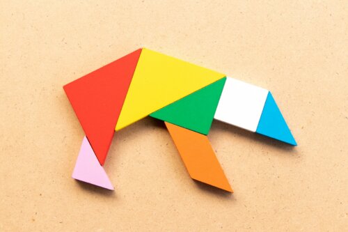 Figura de un animal hecha con el Tangram.
