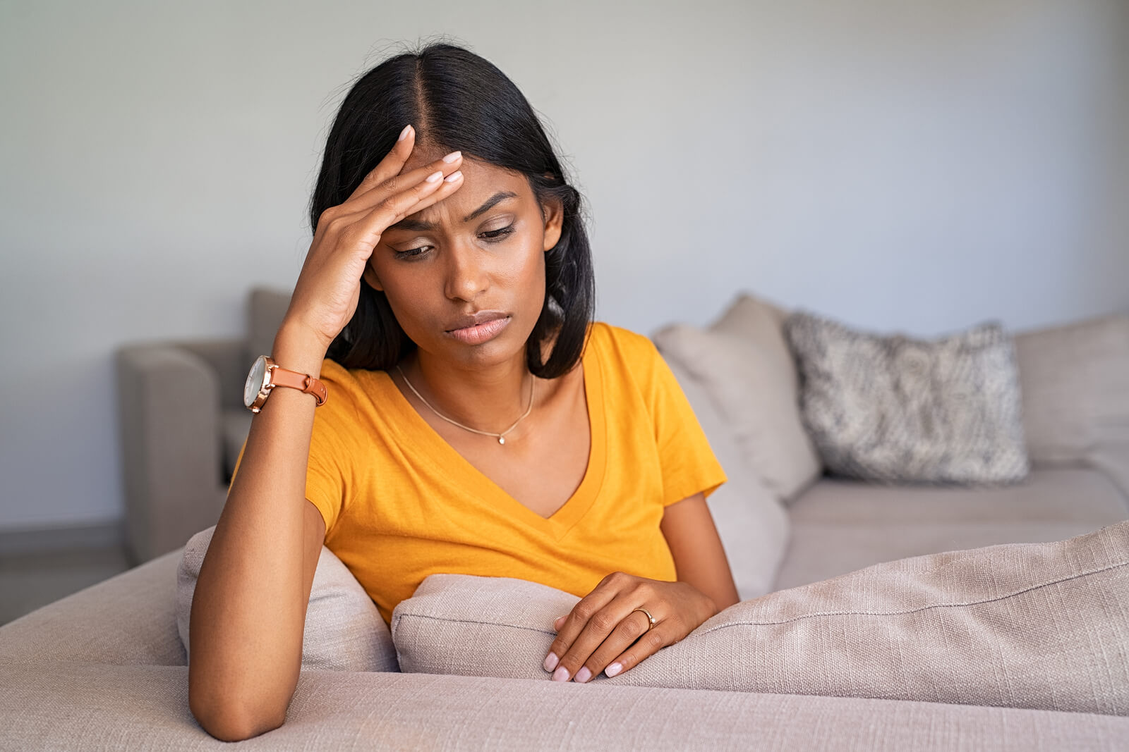 La céphalée de tension est un type de mal de tête qui survient après l'accouchement