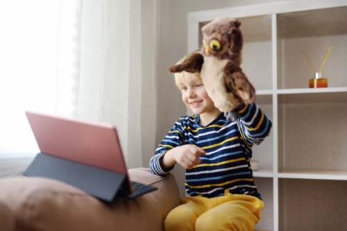 ¿Cómo explicar a los hijos el distanciamiento social?