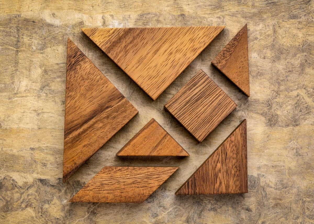 Tangram de madera.