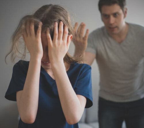 3 líneas rojas que nunca debes traspasar con tus hijos