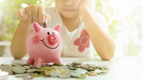 Cómo enseñar a ahorrar a los niños
