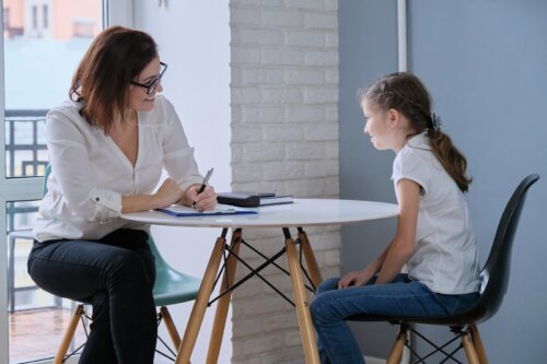 Enseña a tus hijos a normalizar la atención psicológica