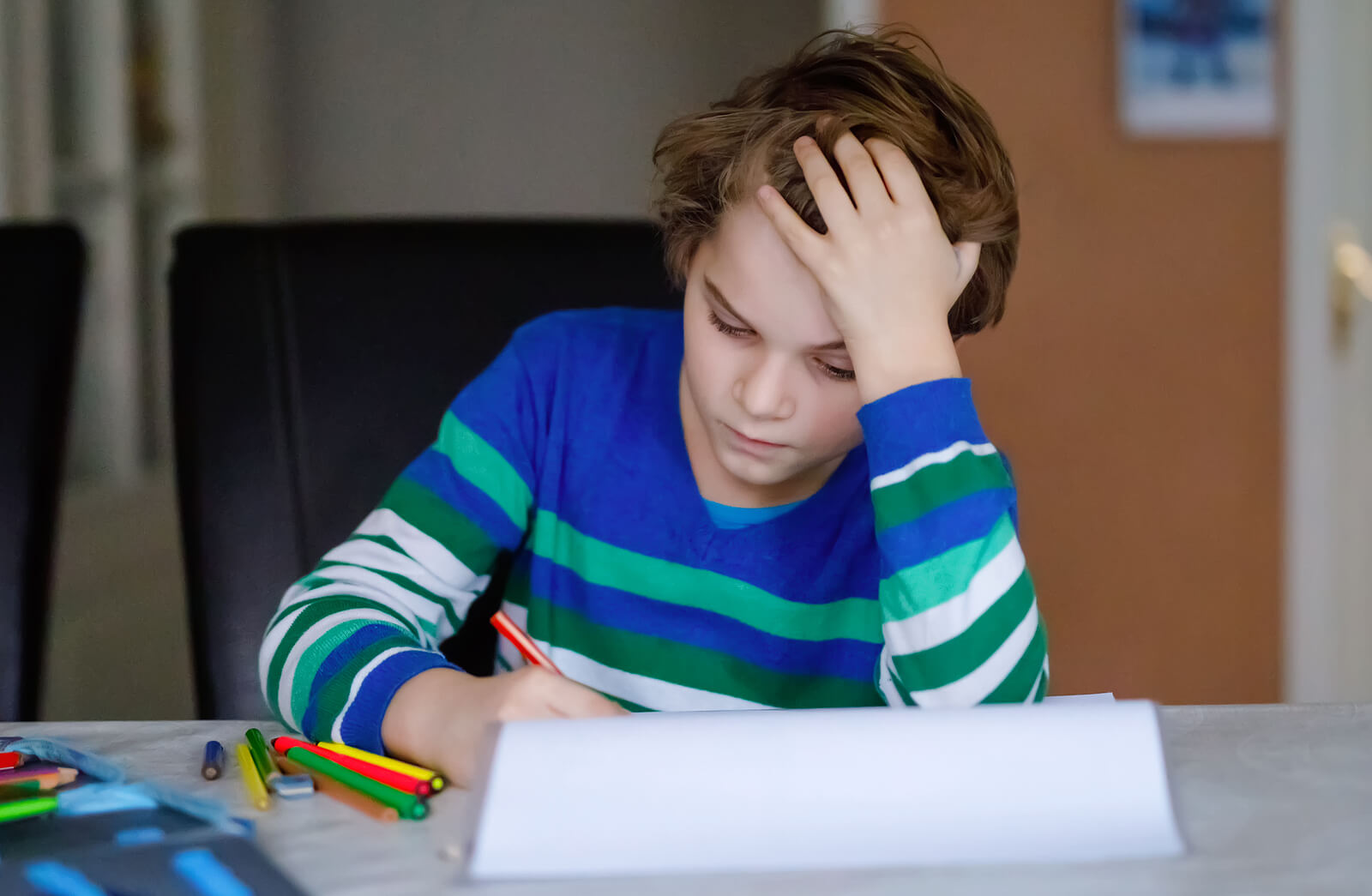 ¿Cómo motivar a los niños a hacer los deberes?