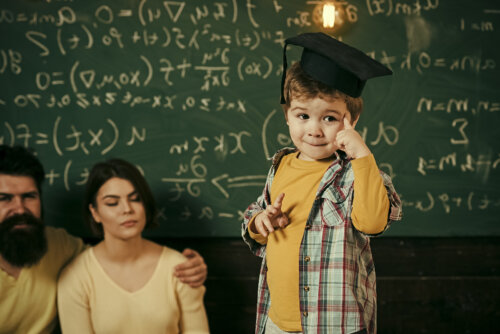 Las calificaciones de tus hijos no determinarán su éxito