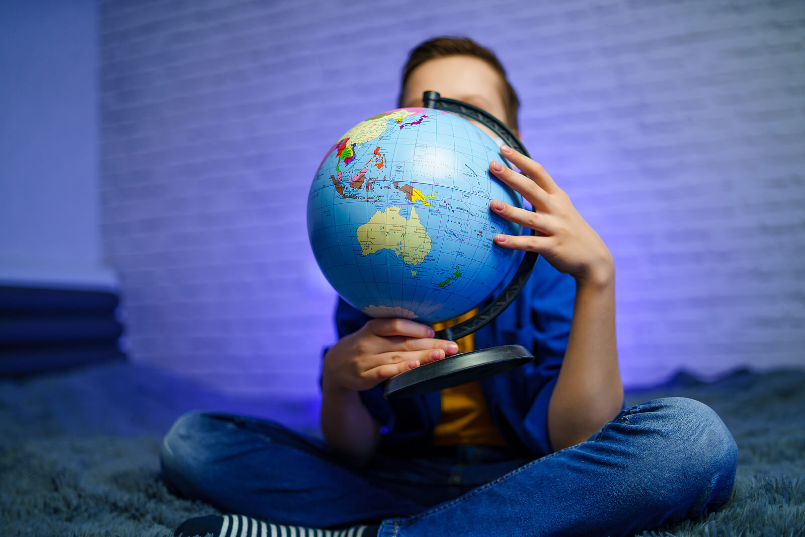 Cómo enseñar a los niños a leer un globo terráqueo