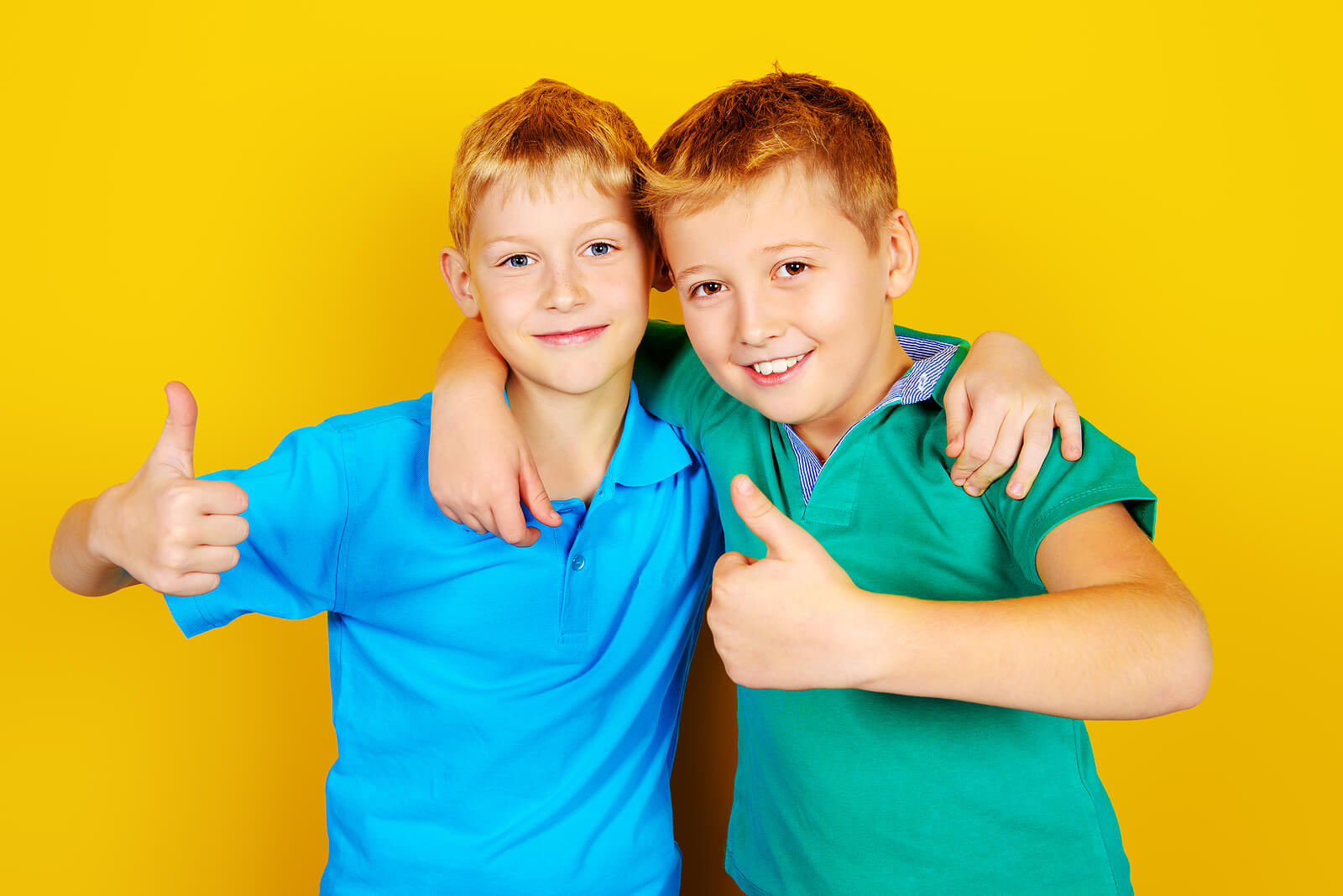 Niños positivos gracias a la resiliencia.