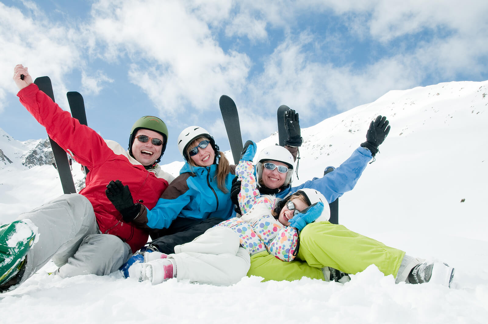 Famille dans la neige.