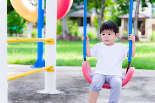 A mi hijo le cuesta hacer amigos