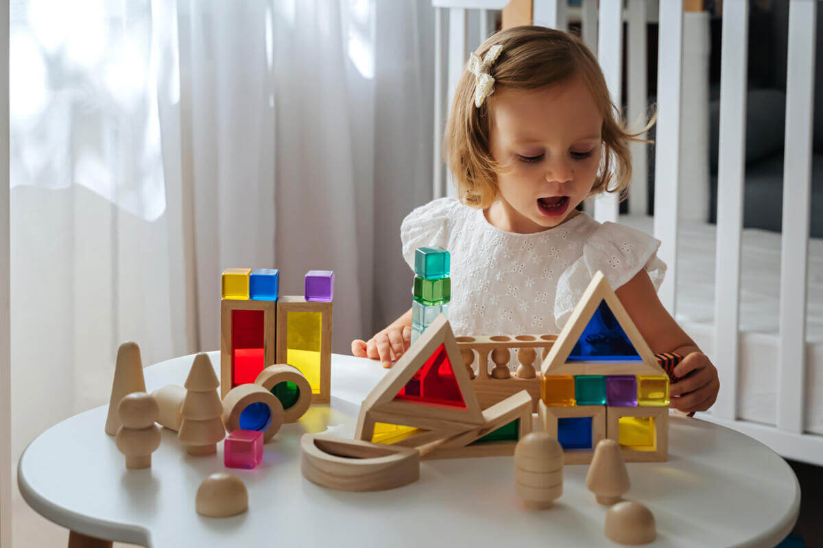 Los mejores juguetes Montessori para regalar a los niños