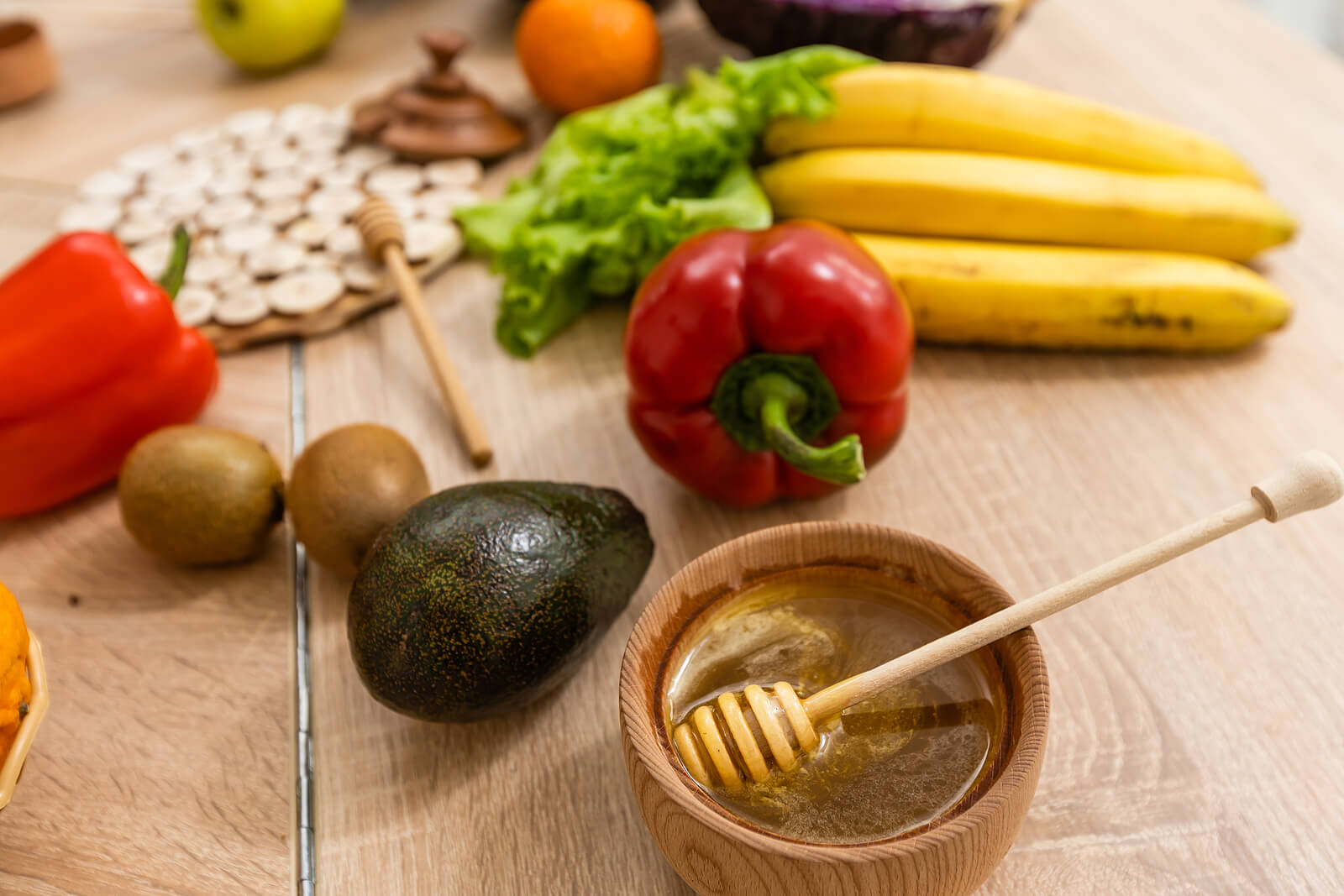 Alimentos saludables y miel durante el embarazo.