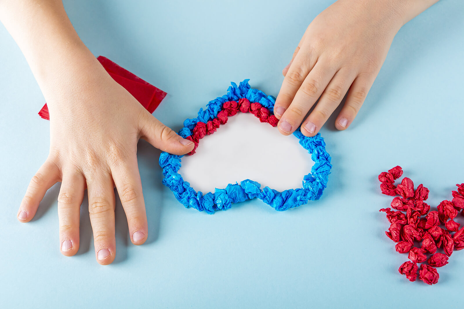 Corazón con texturas, una de las manualidades de San Valentín.