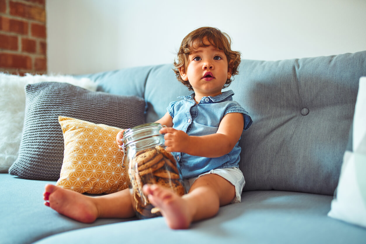 El fruit snack challenge: el reto viral para probar la paciencia en los niños