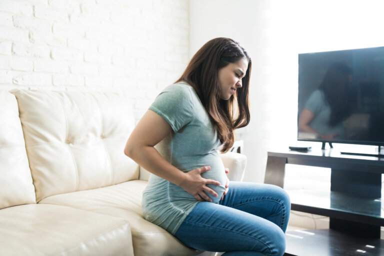 Pubalgia en el embarazo: qué es y cómo aliviarla