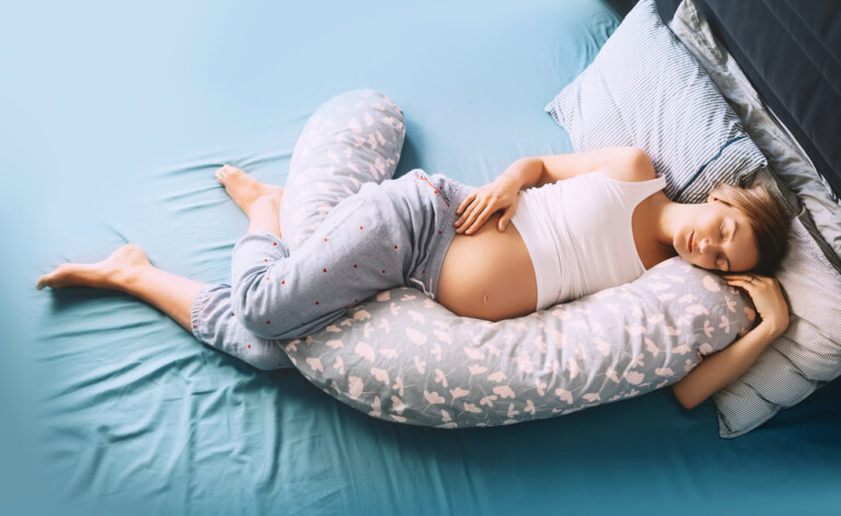 Almohadas de embarazo: tipos y beneficios