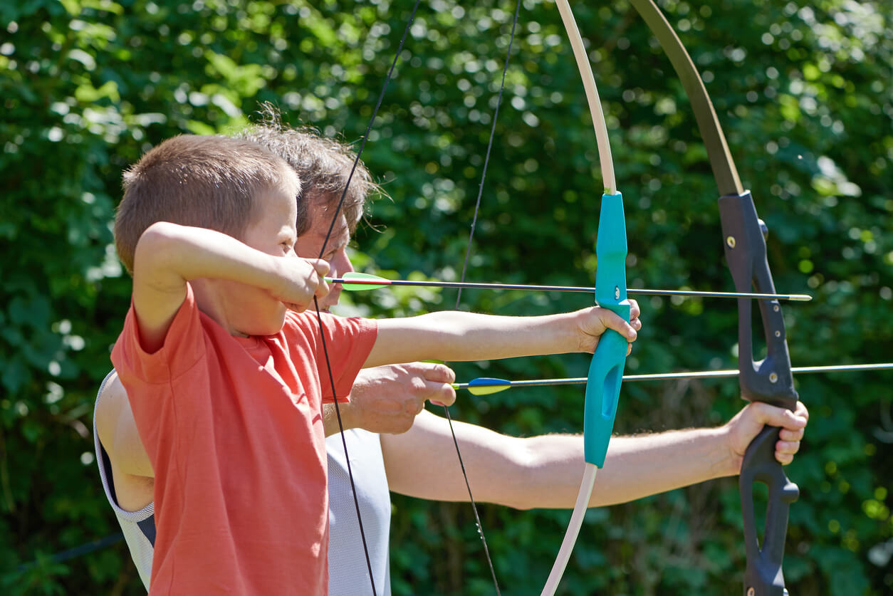 Tiro con arco para niños, un deporte con muchos beneficios