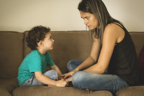 Cómo explicar a los niños que un familiar tiene cáncer
