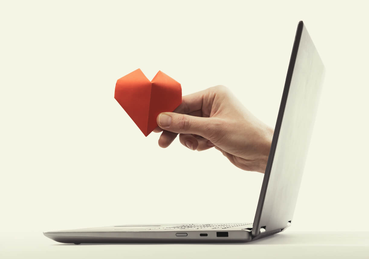ordenador laptop internet aplicacion origami manualidad tiempo libre
