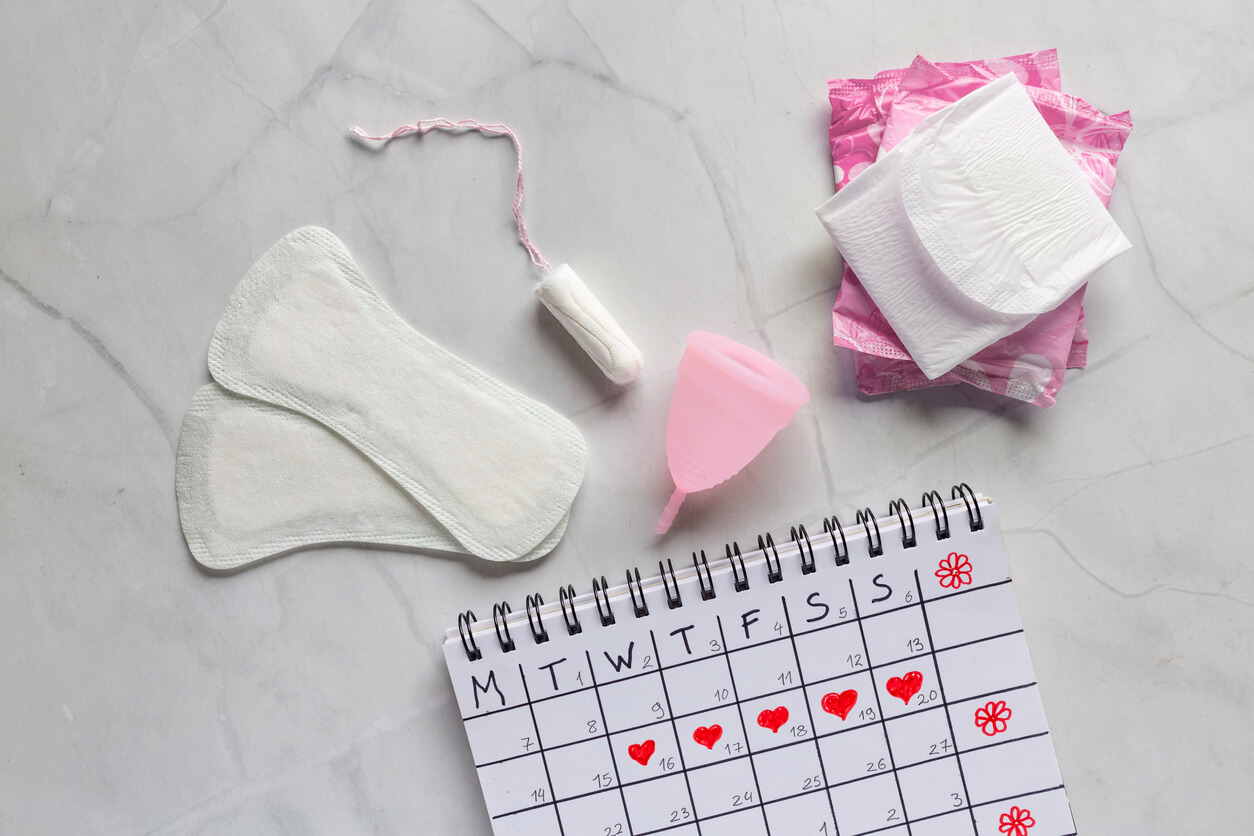 Alternatives menstruelles et calendrier des menstruations. 
