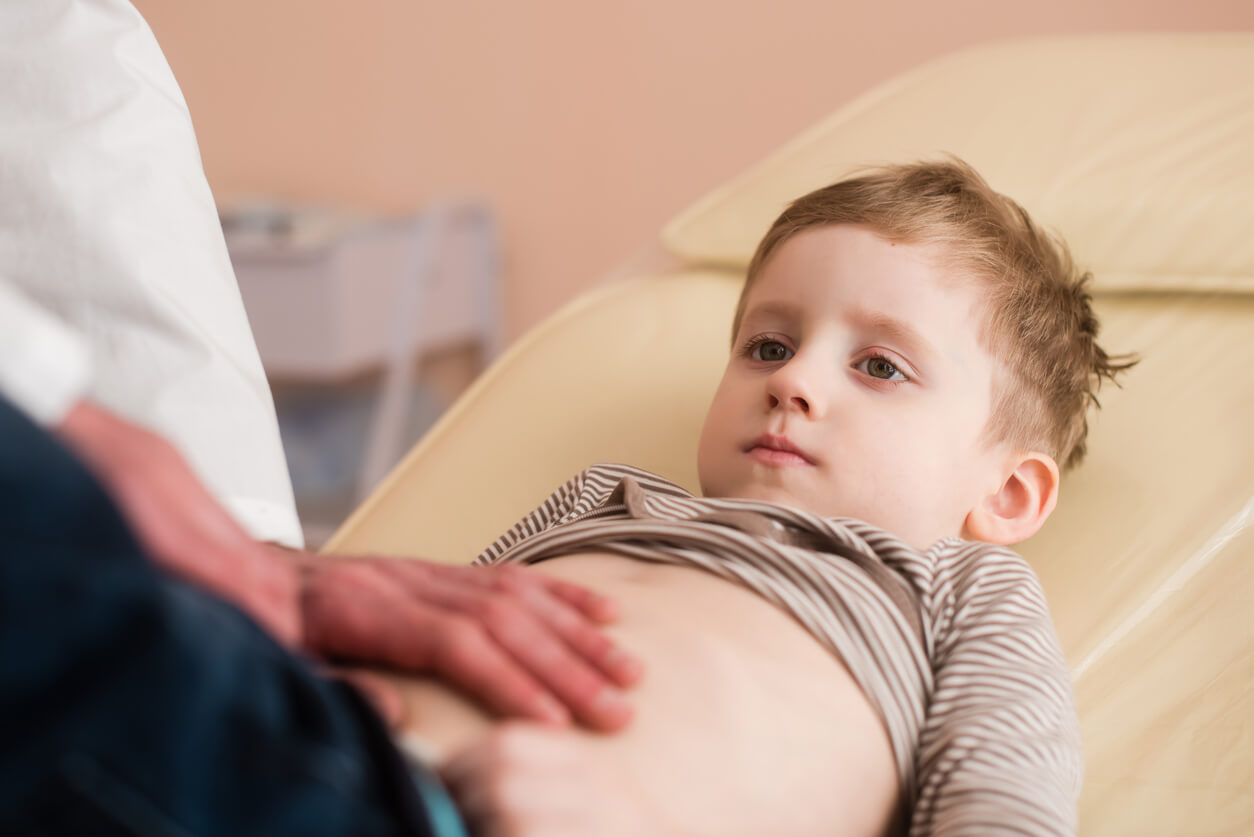 Cocô branco em bebês e crianças: causas e tratamento - Sou Mamãe