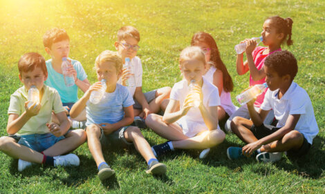 Deshidratación en niños: cómo prevenirla y qué hacer