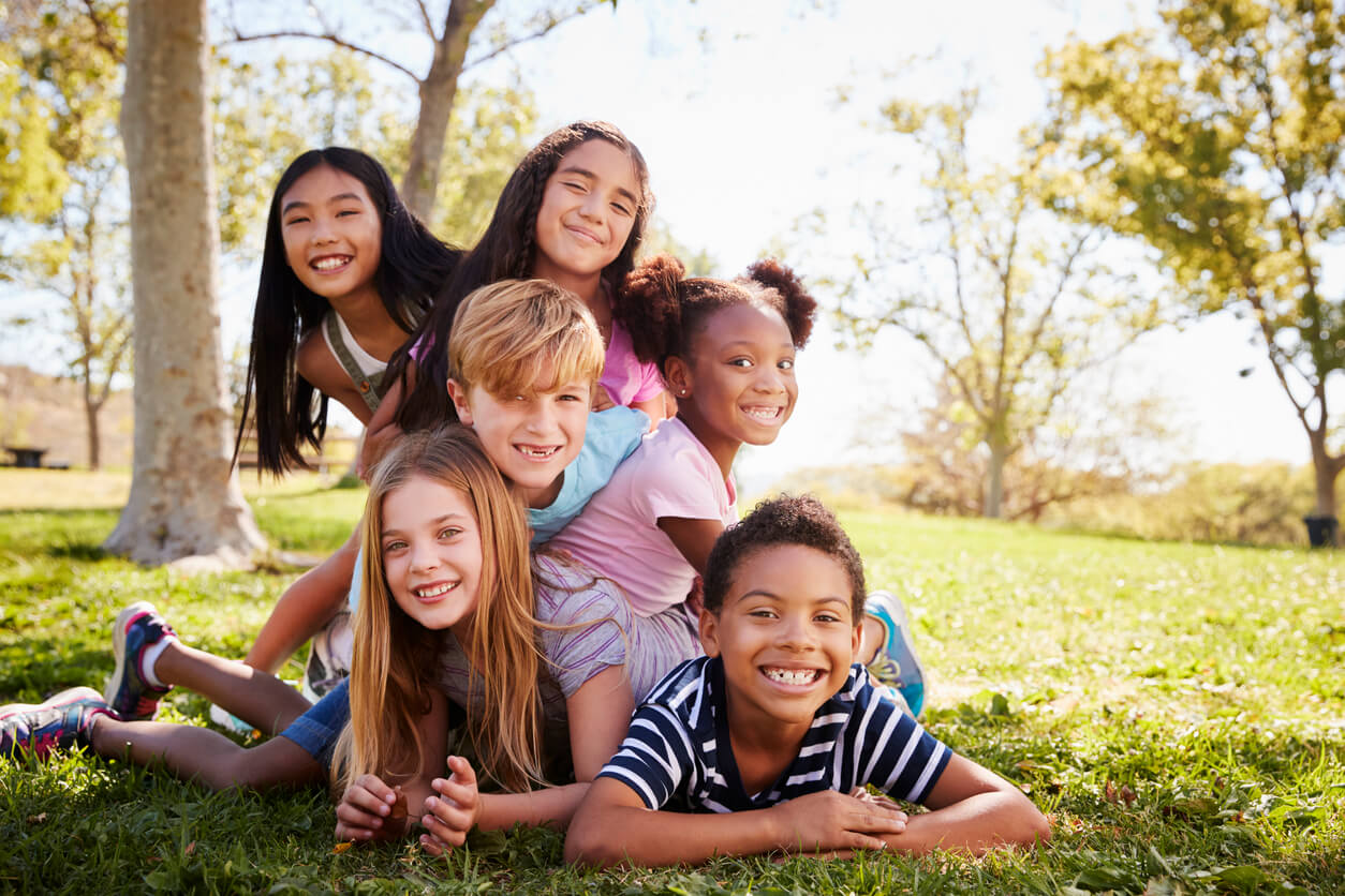amici culture diverse bambini