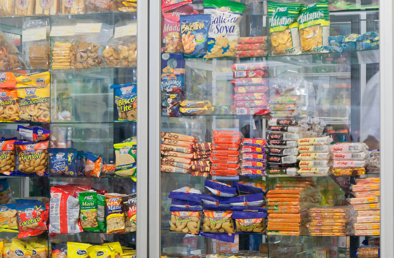 heladera ultra procesados alimentos precocidos supermercado comida basura