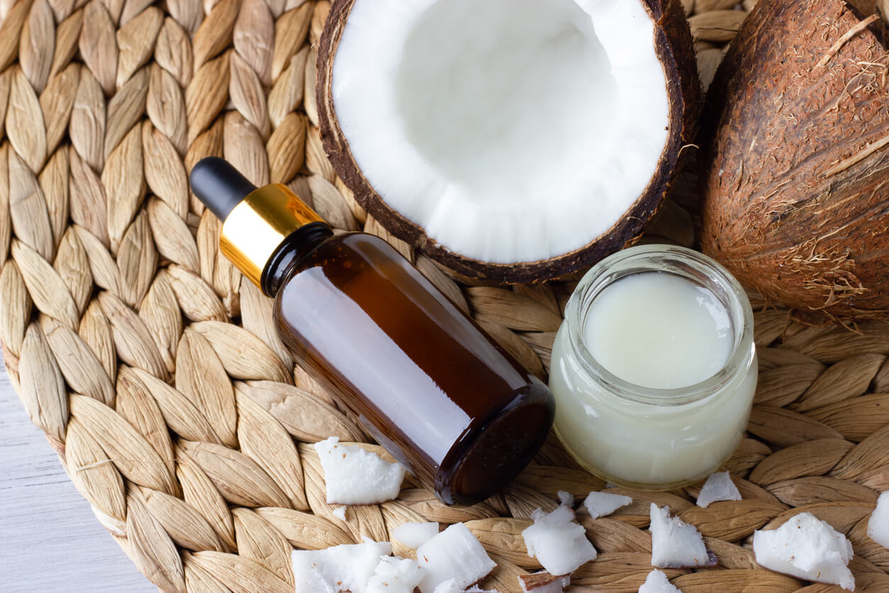 Aceite de coco durante el embarazo, ¿qué beneficios tiene?