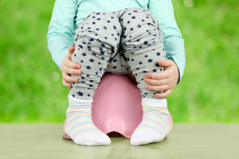 Caca blanca en bebés y niños: causas y tratamiento