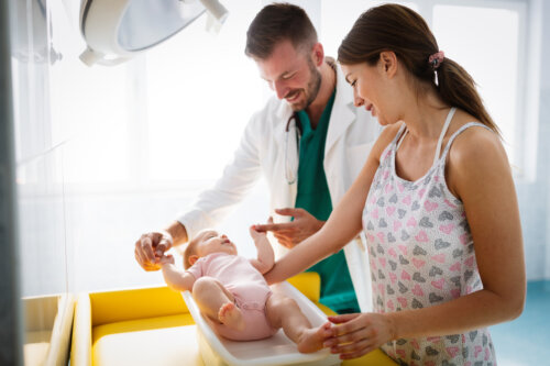Cómo se valoran los reflejos primarios en los bebés