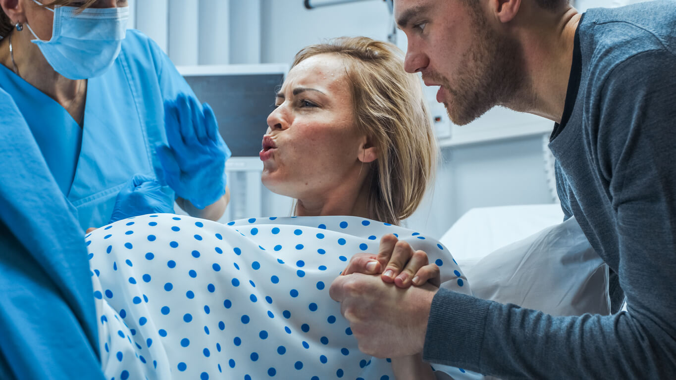 parto parto travaglio spinta dilatazione cancellazione cervice padre madre ostetrica ostetrica ostetrica sala parto