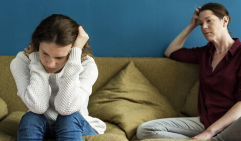 ¿Por qué algunos adolescentes discuten con sus padres?