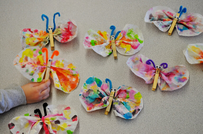 3 formas de hacer una mariposa multicolor