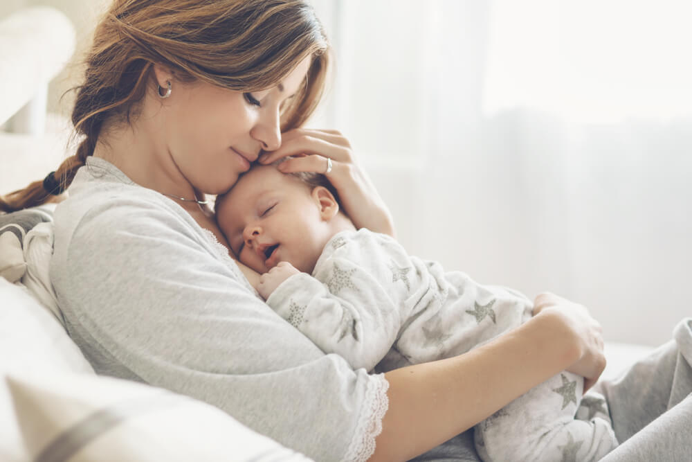 maman avec son bébé