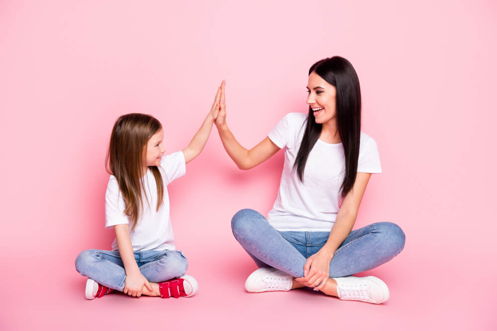 Le travail de la mère est essentiel pour former une bonne personne.