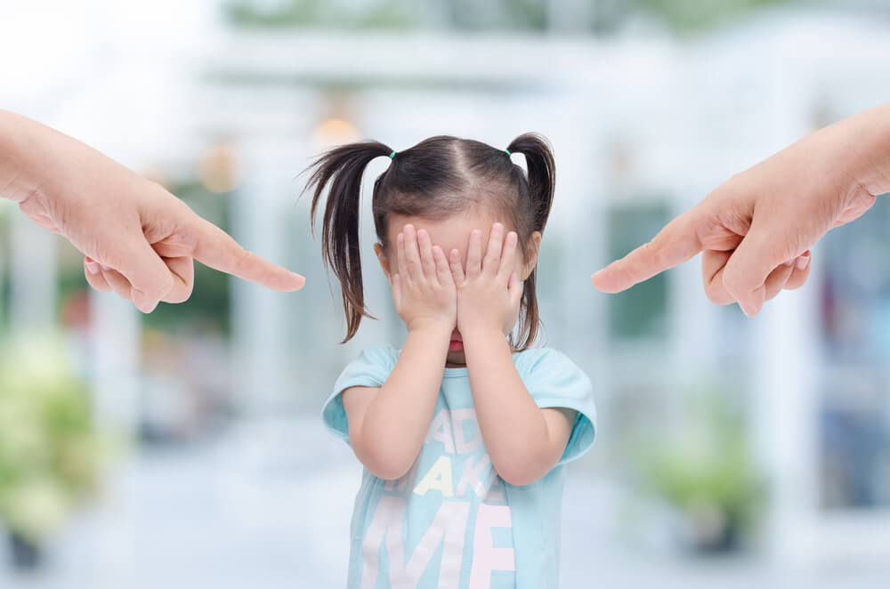 Les signes affectent le lien entre la mère et l'enfant.