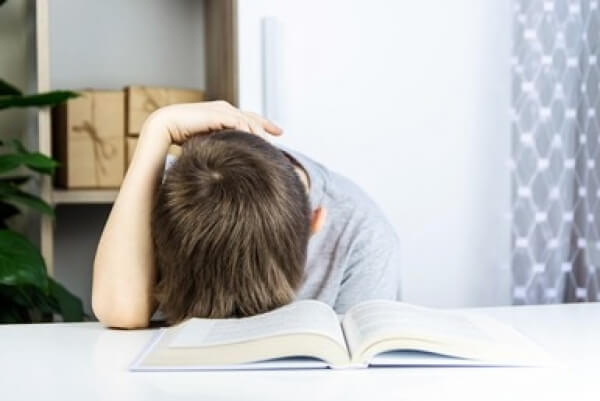 Niño que no quiere leer