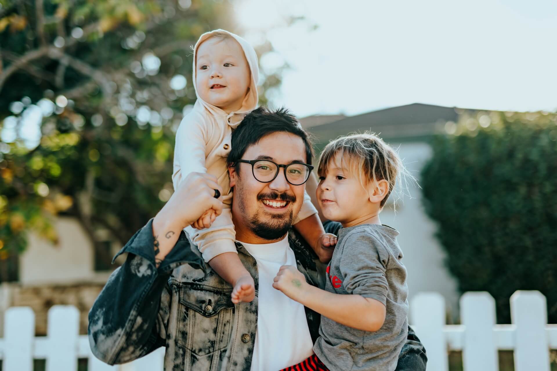 enfants avec leur père