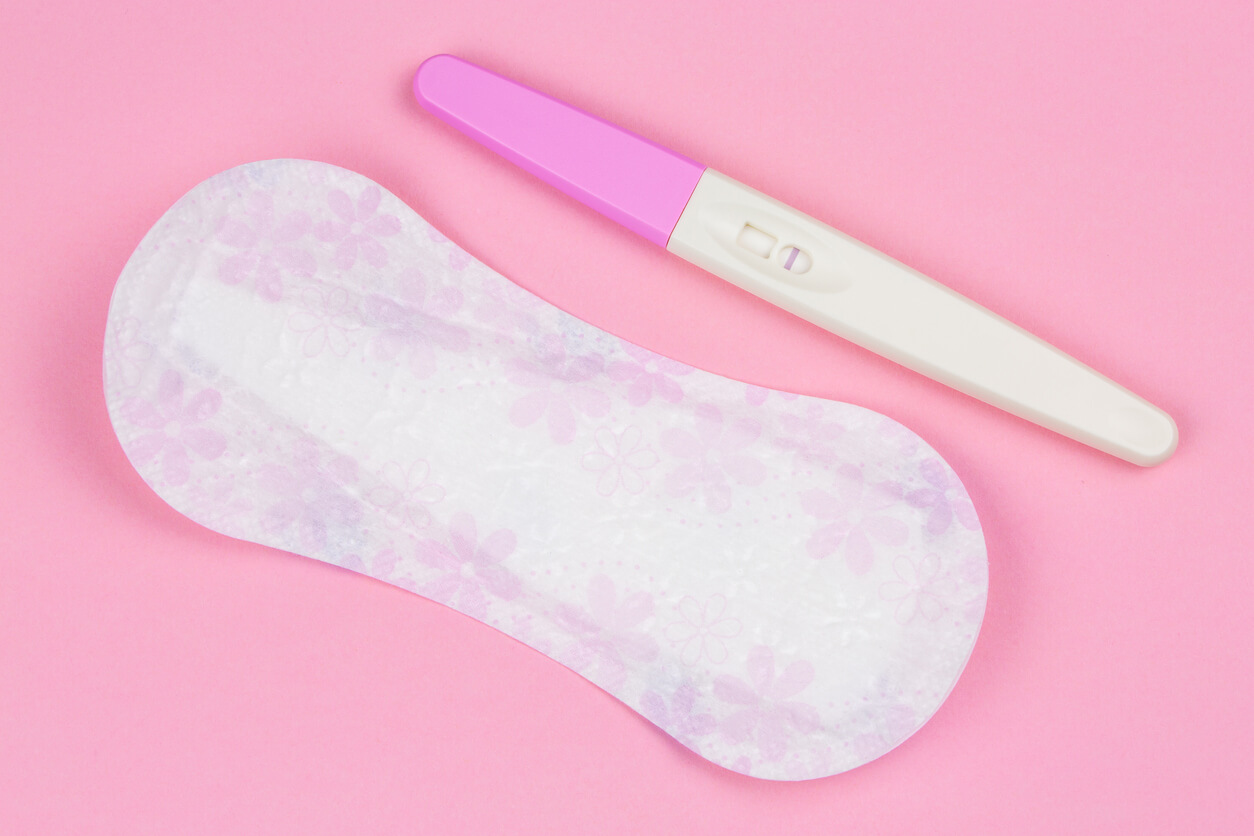 ¿Cómo es el flujo vaginal durante los primeros días de embarazo? Eres