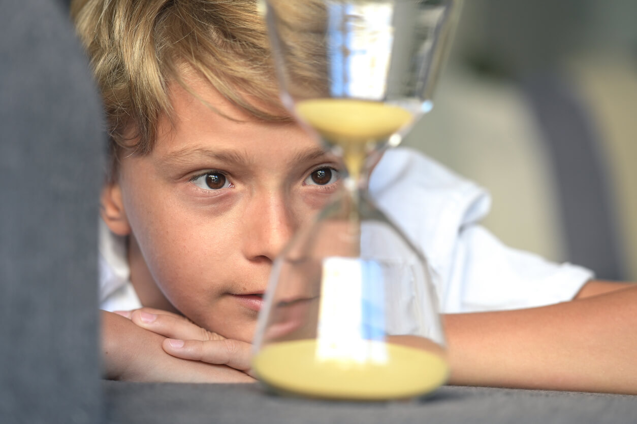notion de temps enfant pédagogie waldorf montessori