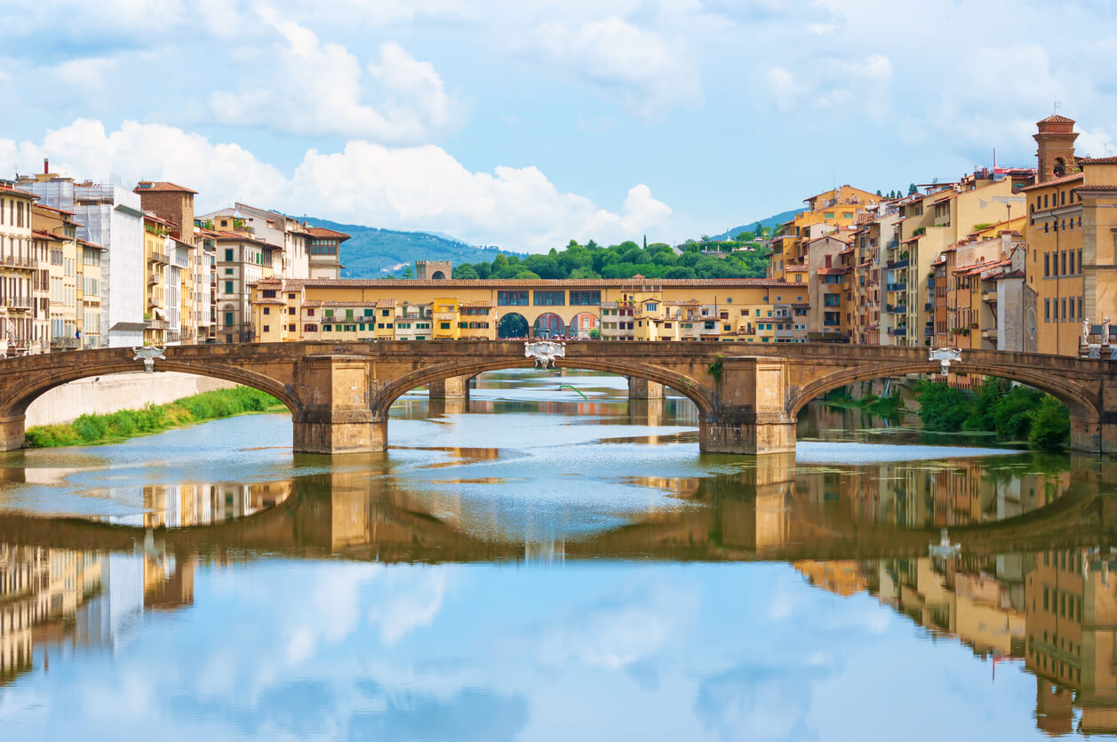 Uma ponte em Florença, na Itália.