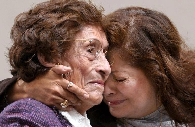 "Te amo y te deseo lo suficiente"