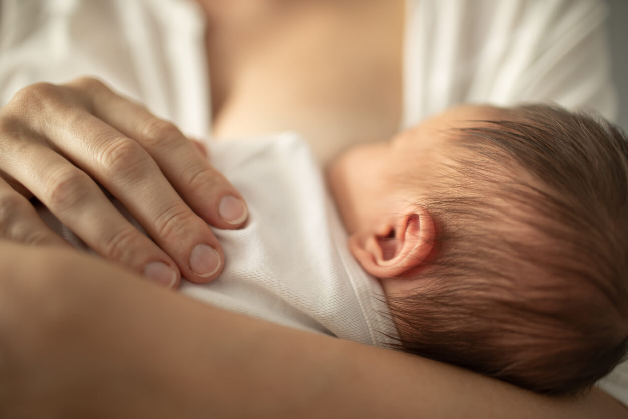 5 beneficios de la lactancia materna en la boca del bebé