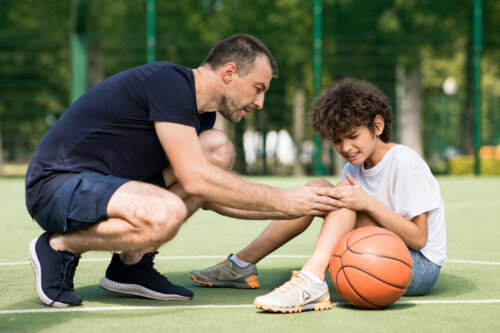 ¿Cómo prevenir las lesiones deportivas de los niños?