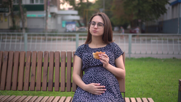 ¿Se puede comer mortadela en el embarazo?